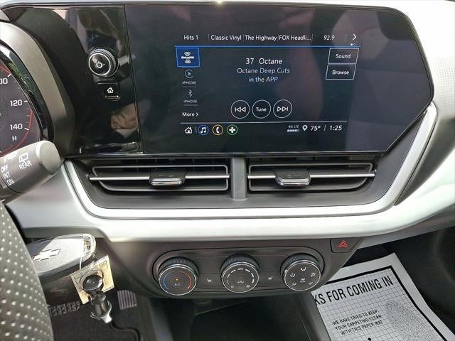 2025 Chevrolet Trax 1RS