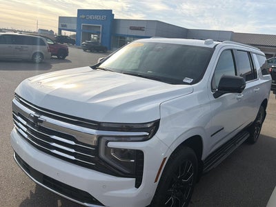 2025 Chevrolet Suburban LT
