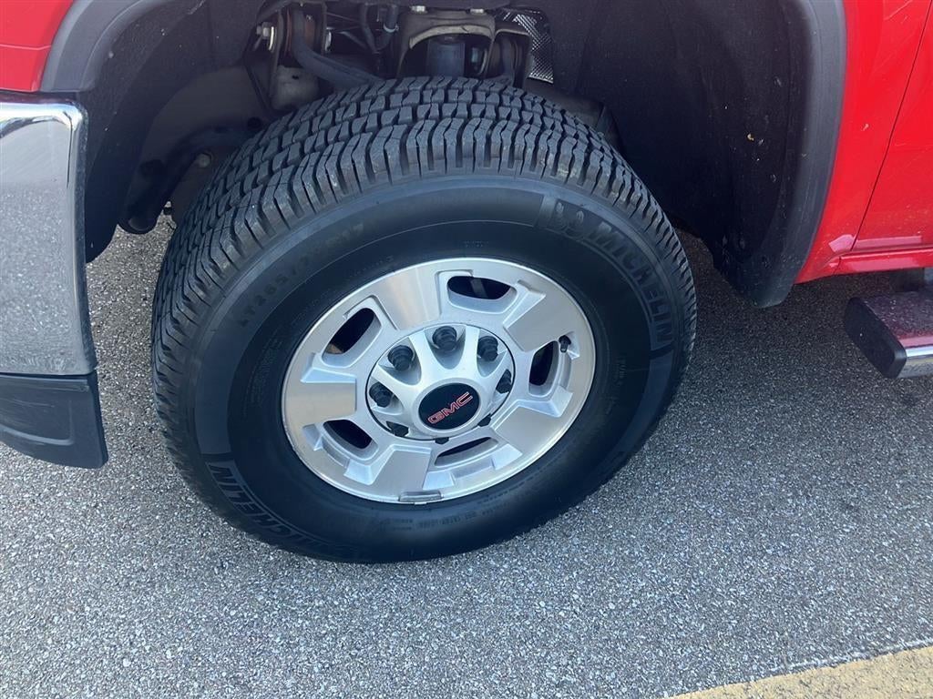 2015 GMC Sierra 2500 HD 4WD Crew Cab 153.7"