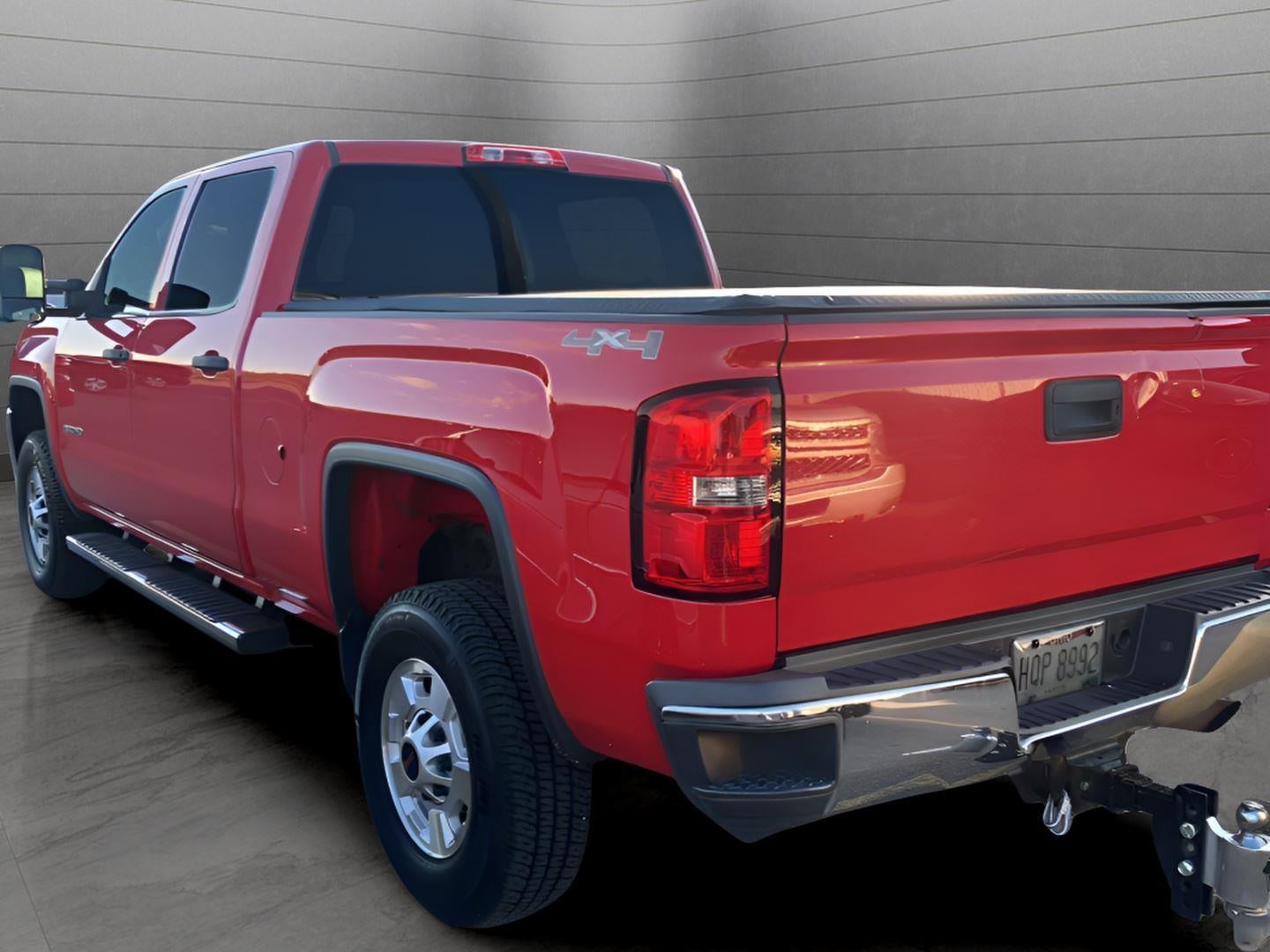 2015 GMC Sierra 2500 HD 4WD Crew Cab 153.7"