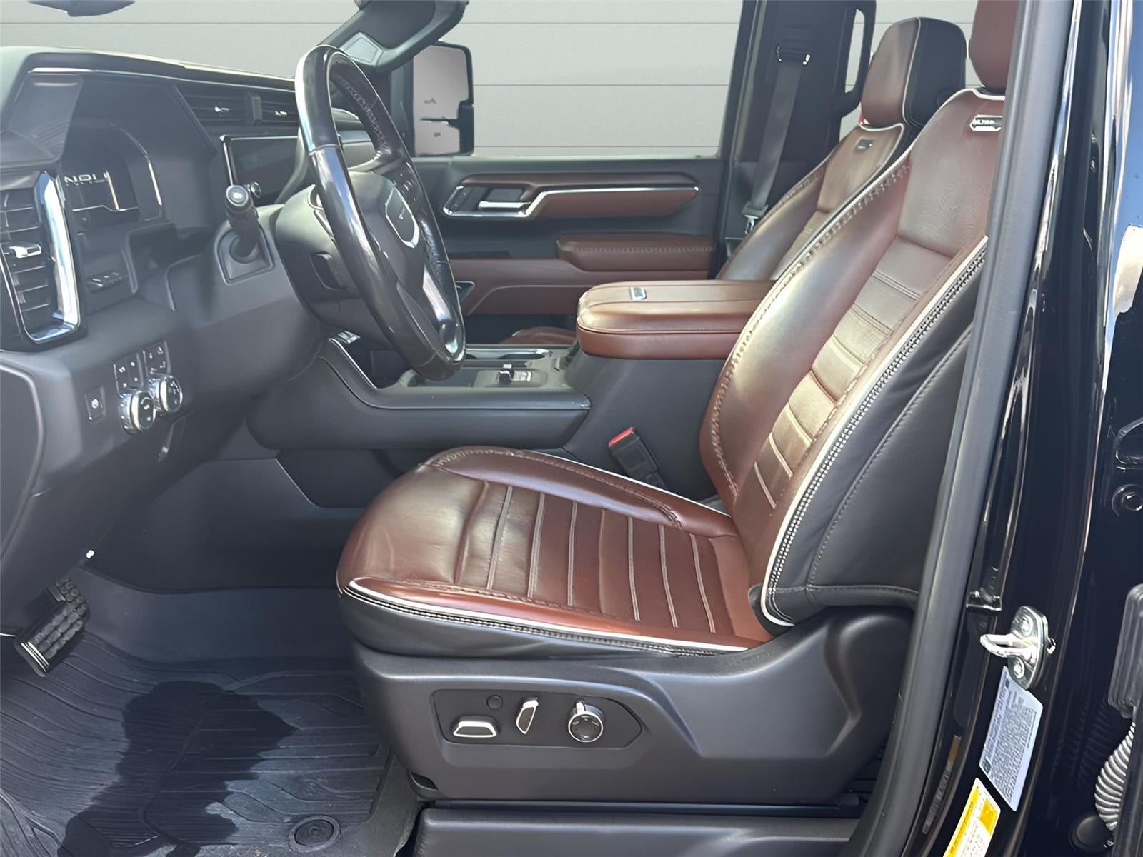 2024 GMC Sierra 3500 HD Denali Ultimate