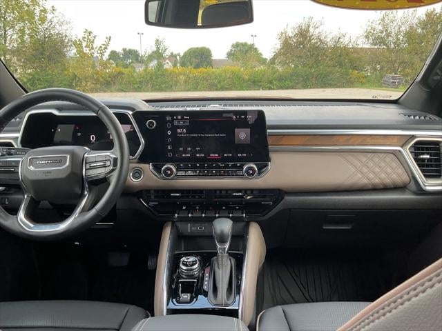 2024 GMC Canyon Denali