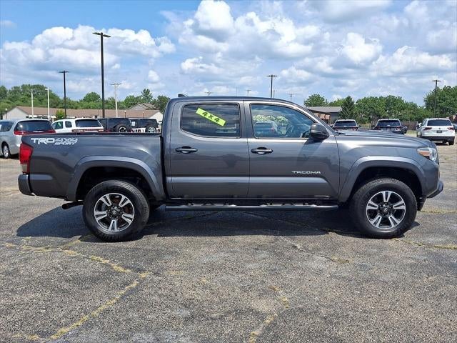 2017 Toyota Tacoma SR5