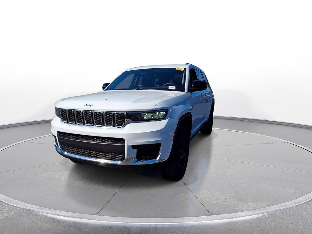2023 Jeep Grand Cherokee L Laredo 4x4