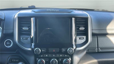 2024 RAM 1500 Laramie Crew Cab 4x2 5'7' Box