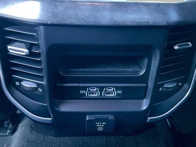 2022 RAM 1500 Big Horn Quad Cab 4x4 6'4' Box