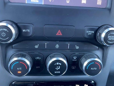 2022 RAM 1500 Big Horn Quad Cab 4x4 6'4' Box