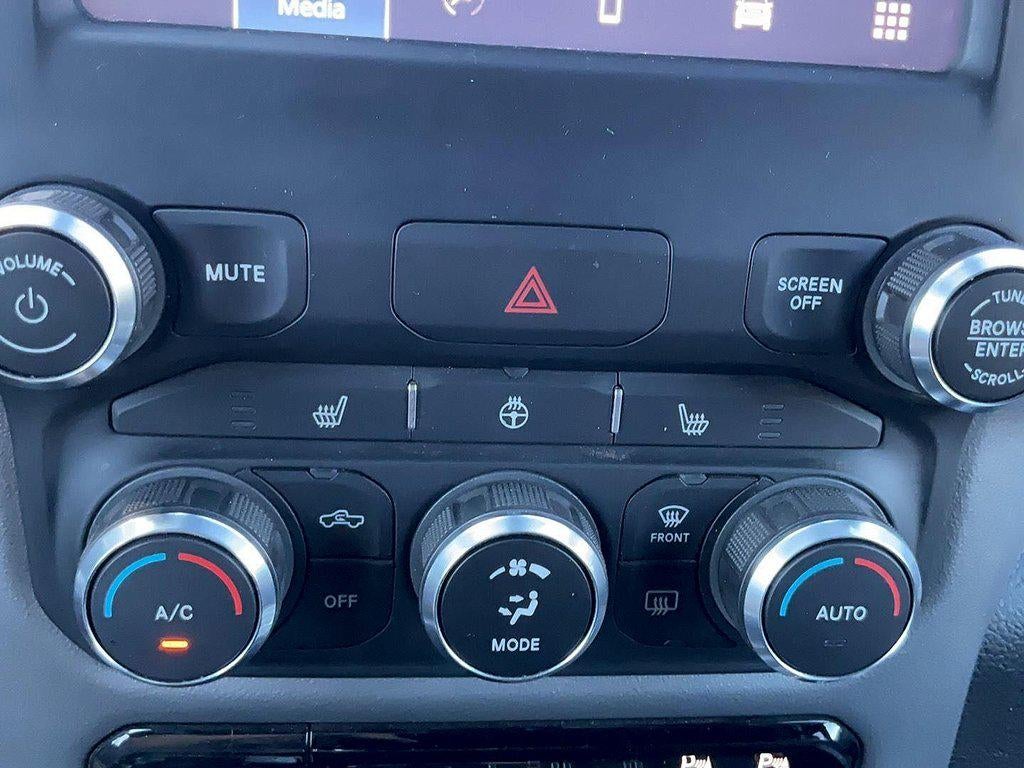 2022 RAM 1500 Big Horn Quad Cab 4x4 6'4' Box
