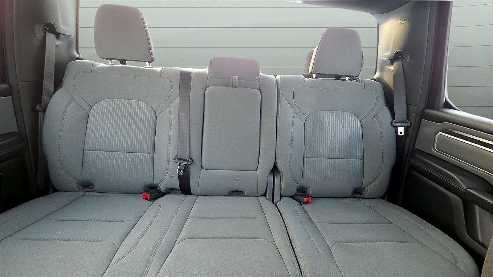 2022 RAM 1500 Big Horn Crew Cab 4x4 5'7' Box