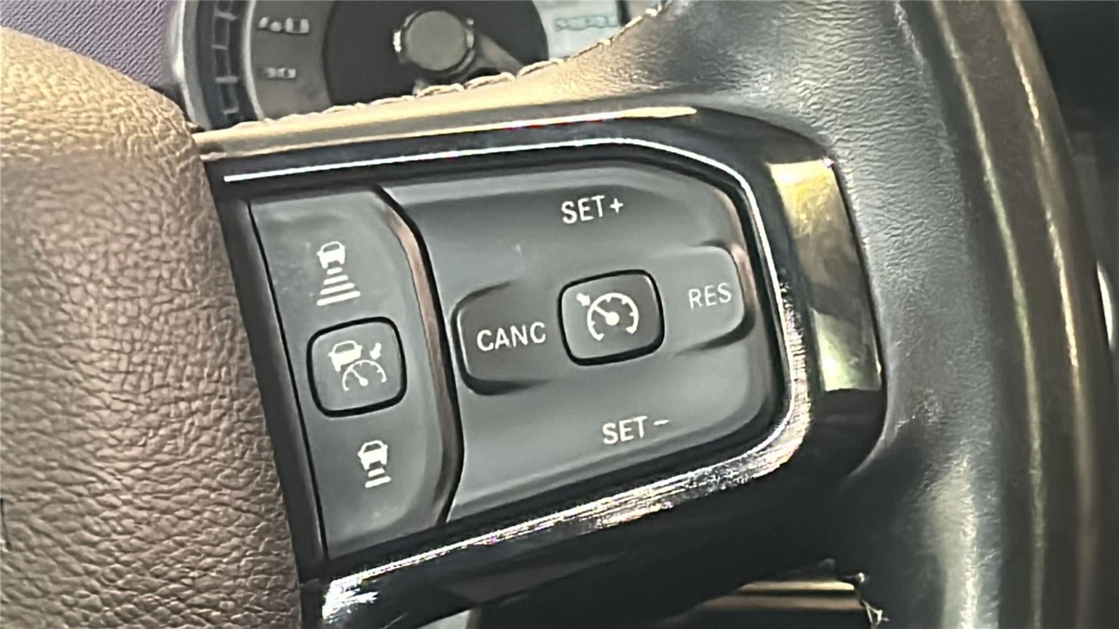 2022 RAM 1500 Limited Crew Cab 4x4 5'7' Box