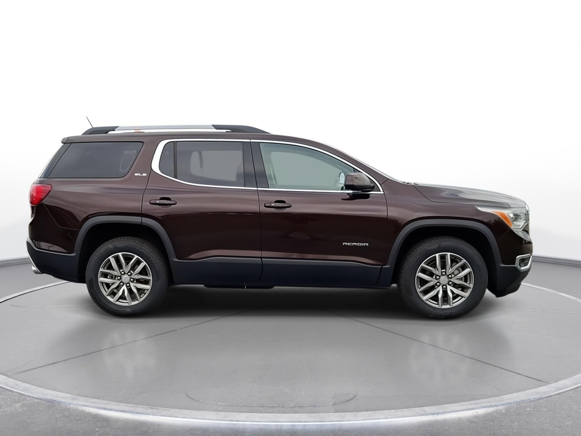 2017 GMC Acadia SLE-2