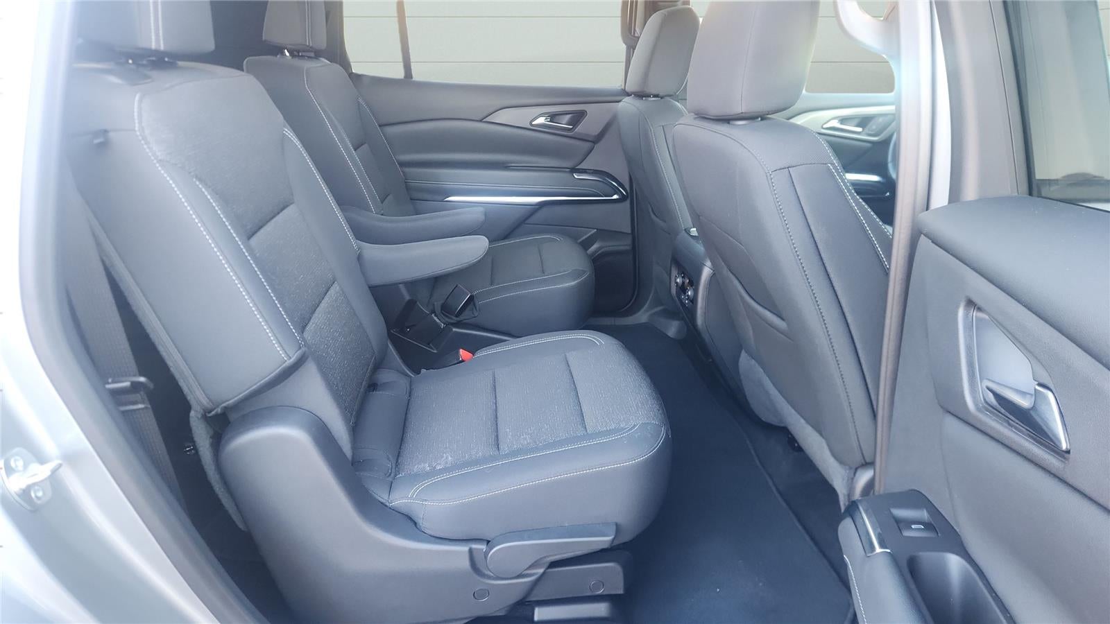 2025 Chevrolet Traverse FWD LT