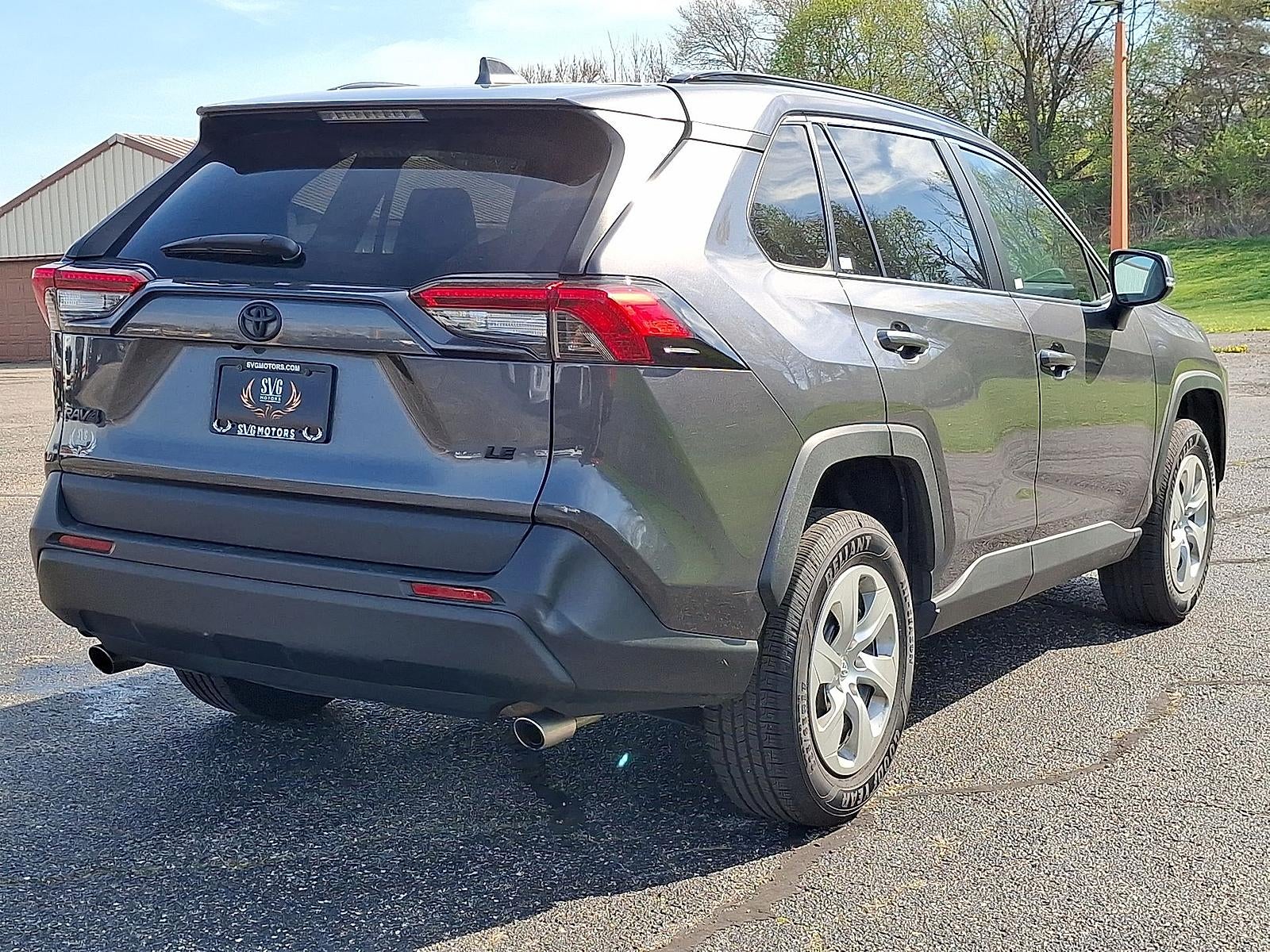 2019 Toyota RAV4 LE