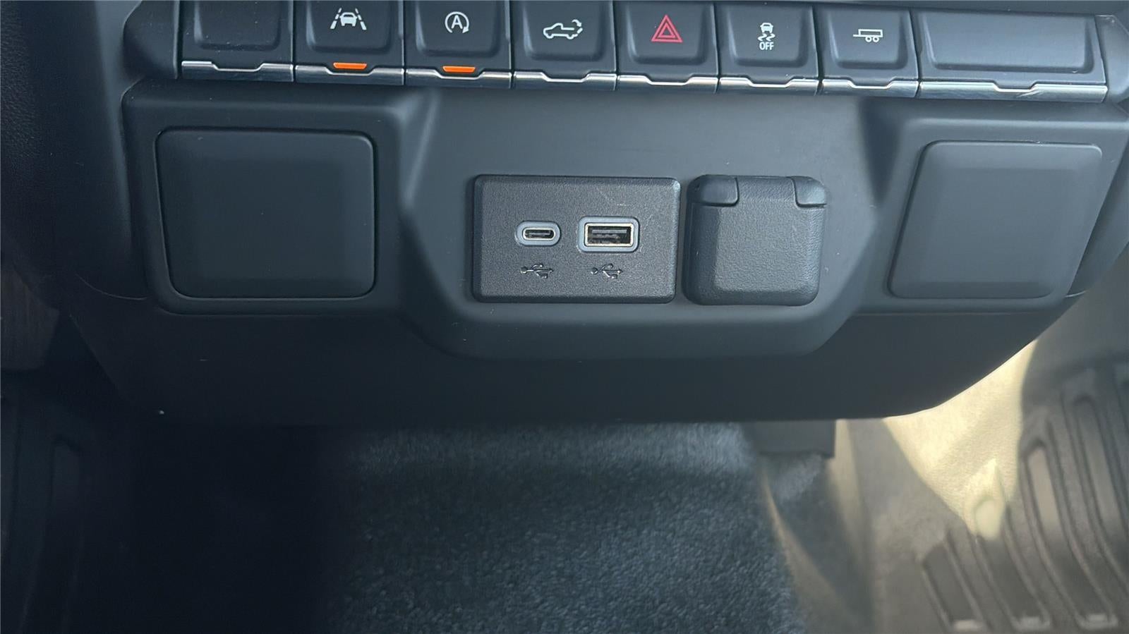 2024 Chevrolet Silverado 1500 2WD Regular Cab Long Bed WT