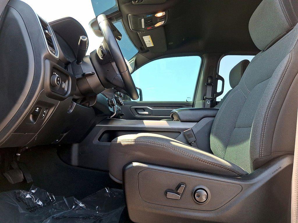 2023 RAM 1500 'Big Horn 4x4 Crew Cab 57'' Box'