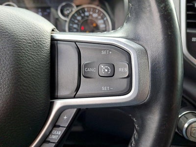 2020 RAM 1500 'Big Horn 4x4 Quad Cab 64'' Box'