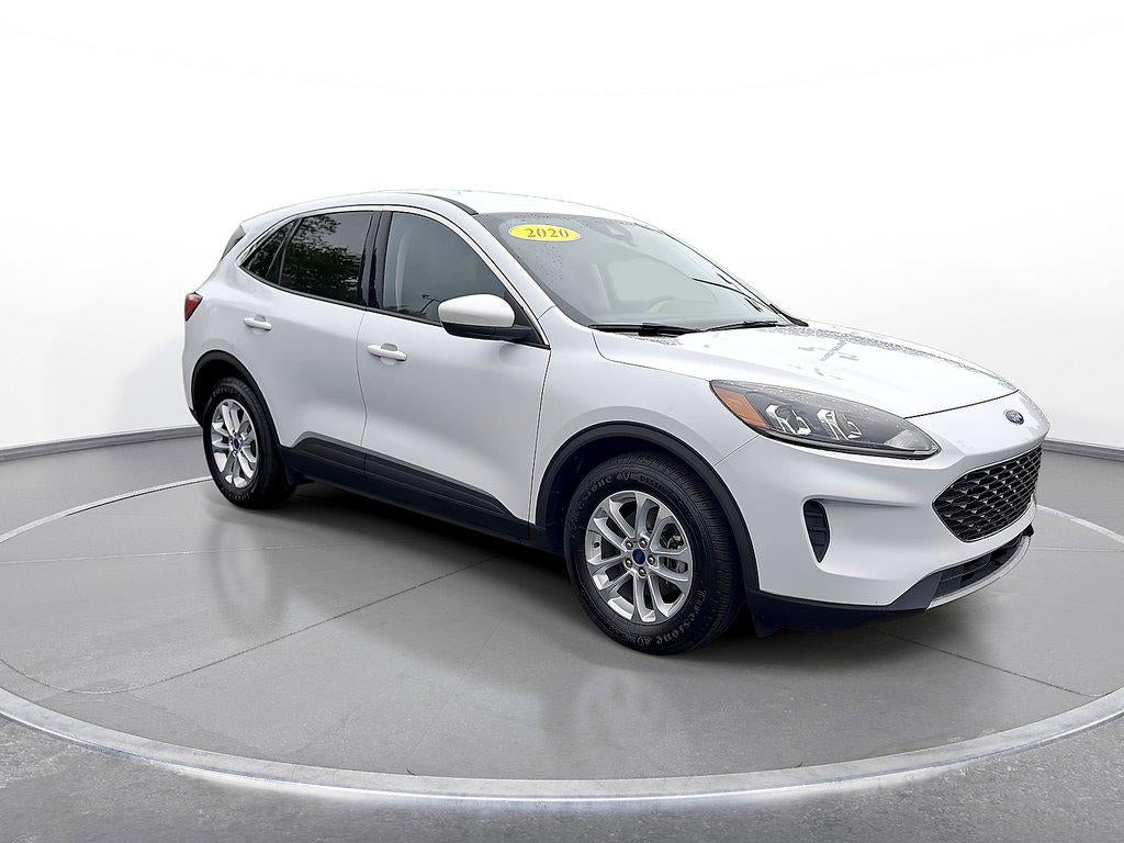 Used 2020 Ford Escape SE with VIN 1FMCU0G60LUB82447 for sale in Washington Court House, OH