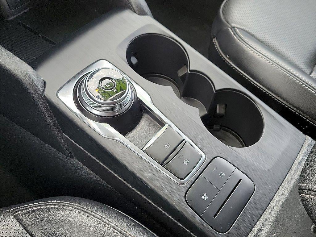 2020 Ford Escape SEL FWD