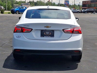 2022 Chevrolet Malibu 4dr Sdn LT