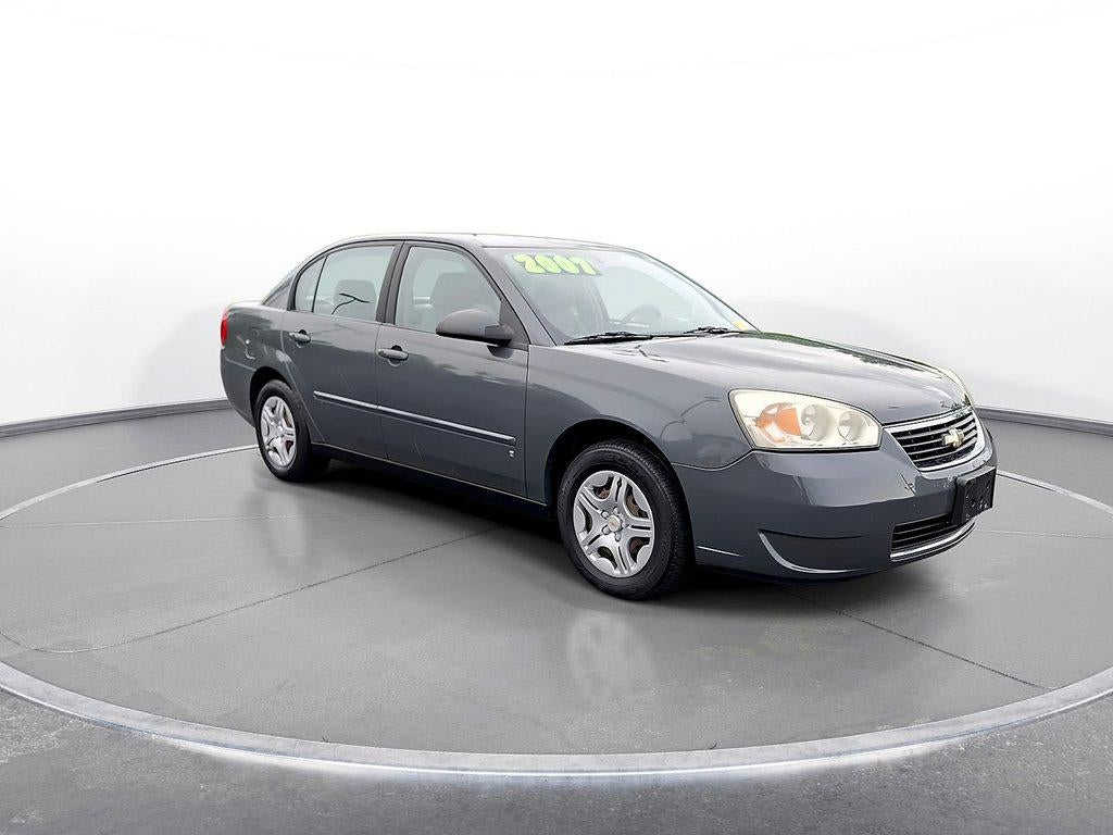 Used 2007 Chevrolet Malibu LS with VIN 1G1ZS58FX7F311037 for sale in Washington Court House, OH