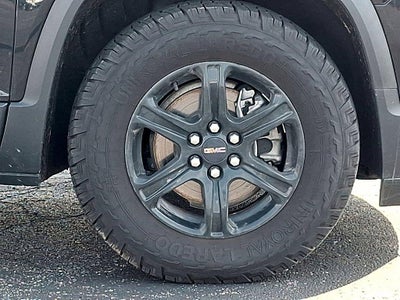2023 GMC Acadia AWD 4dr AT4