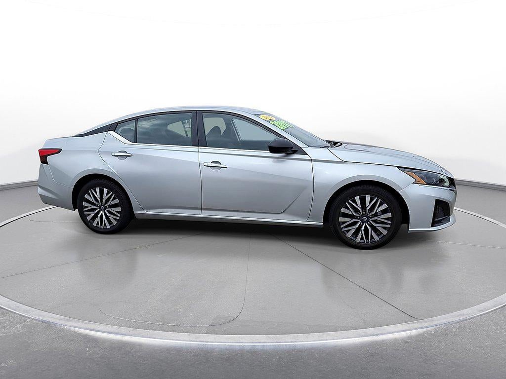 2024 Nissan Altima 2.5 SV Sedan