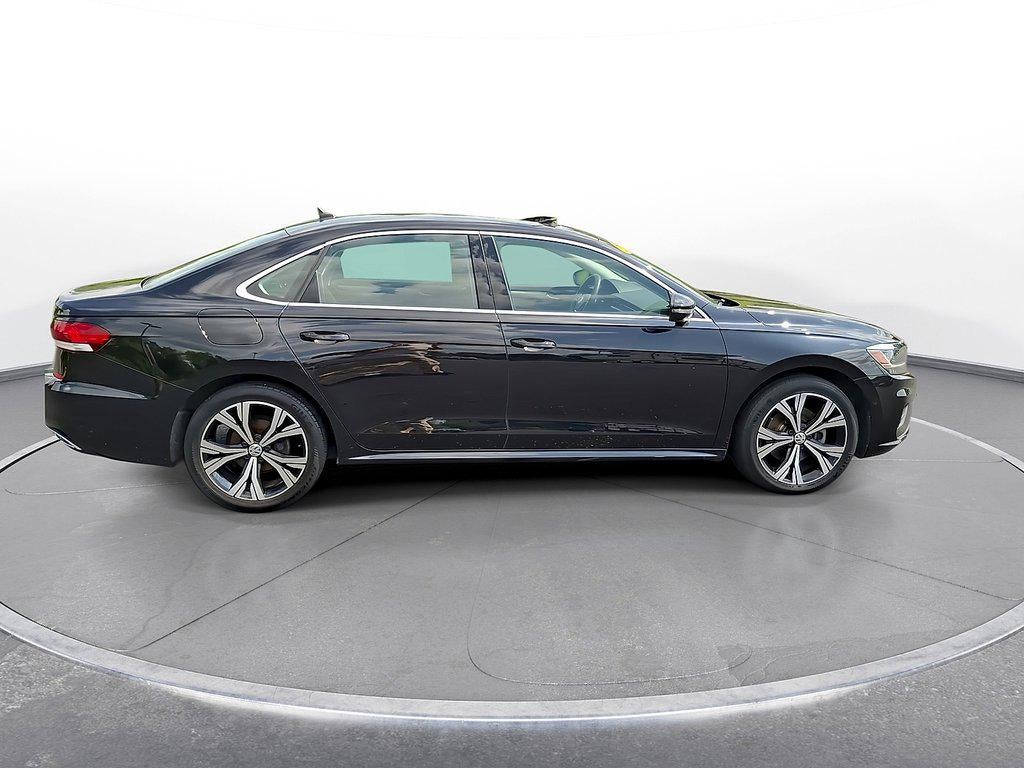 2022 Volkswagen Passat 2.0T SE Auto