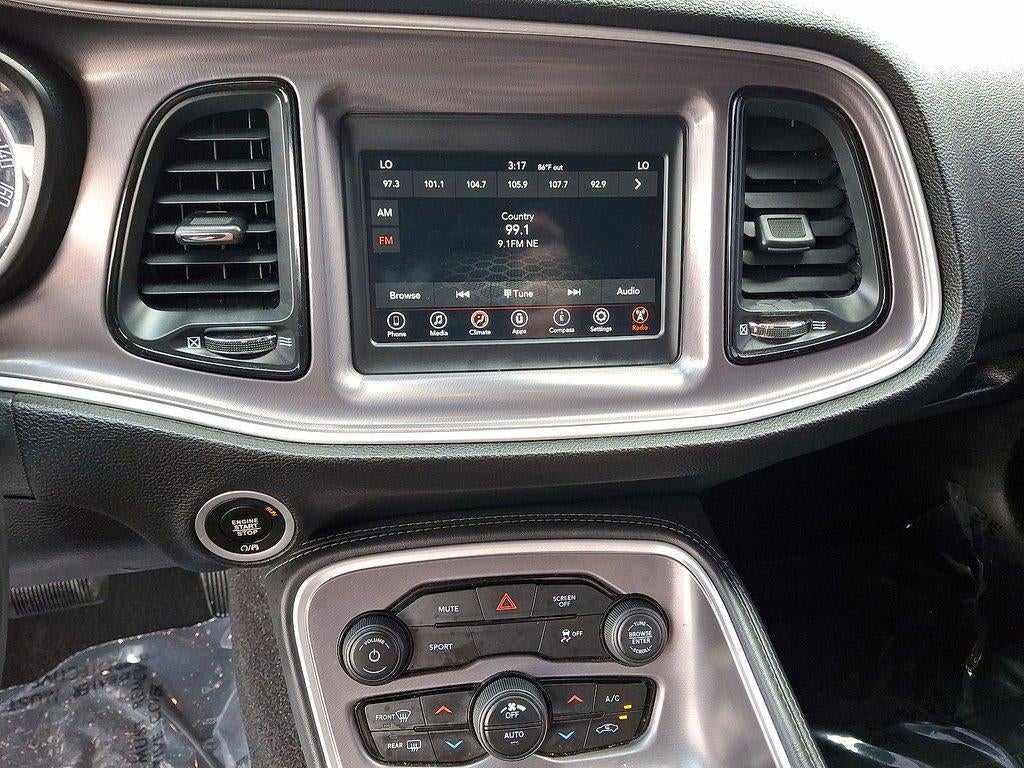 2019 Dodge Challenger SXT RWD