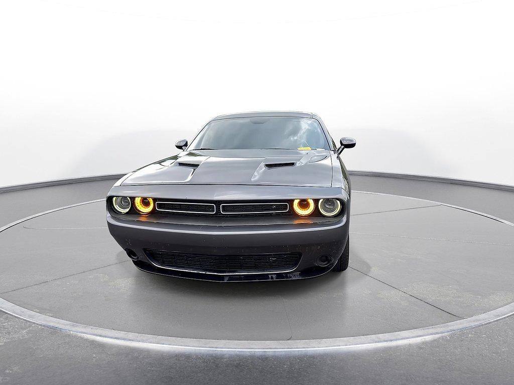 2019 Dodge Challenger SXT RWD