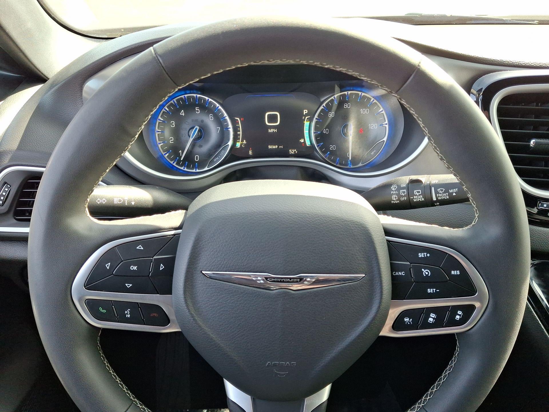2025 Chrysler Pacifica Select