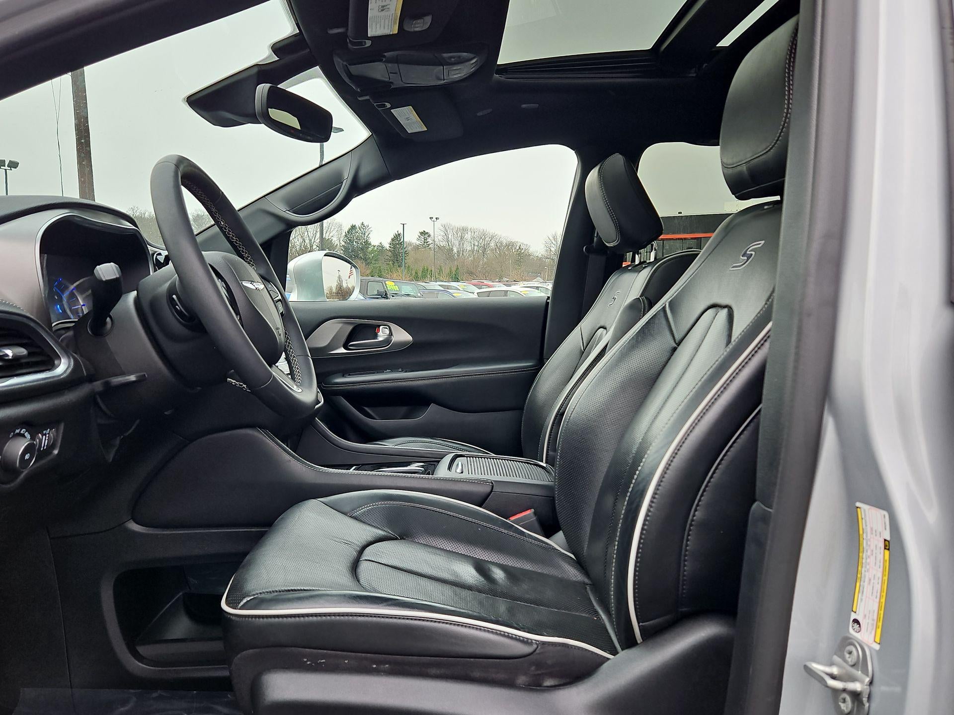 2022 Chrysler Pacifica Hybrid Limited