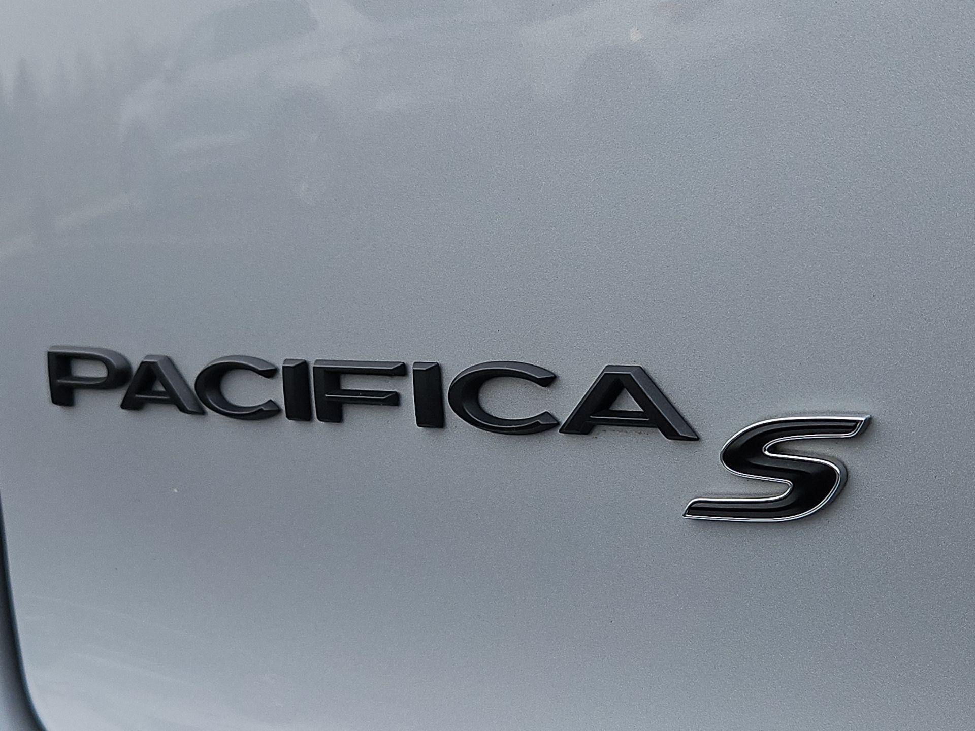 2022 Chrysler Pacifica Hybrid Limited