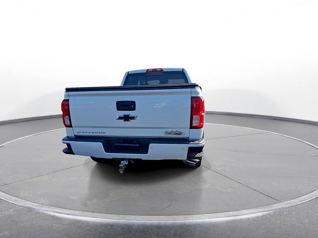 2016 Chevrolet Silverado 1500 '4WD Crew Cab 153.0'' High Country'