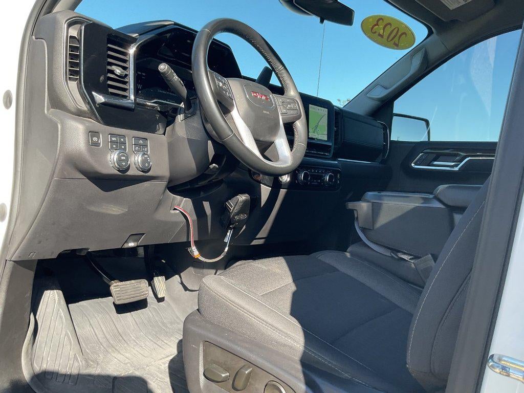 2023 GMC Sierra 1500 '4WD Crew Cab 147'' SLE'