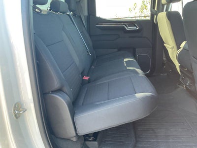 2023 GMC Sierra 1500 '4WD Crew Cab 147'' SLE'