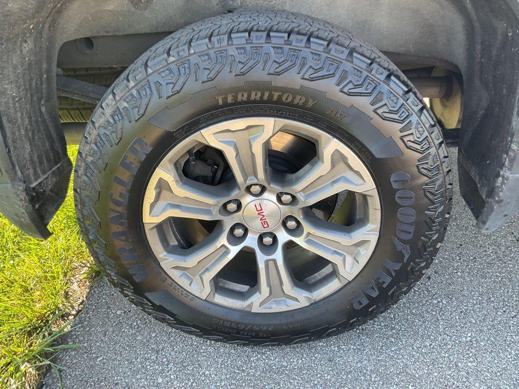 2023 GMC Sierra 1500 '4WD Crew Cab 147'' SLE'