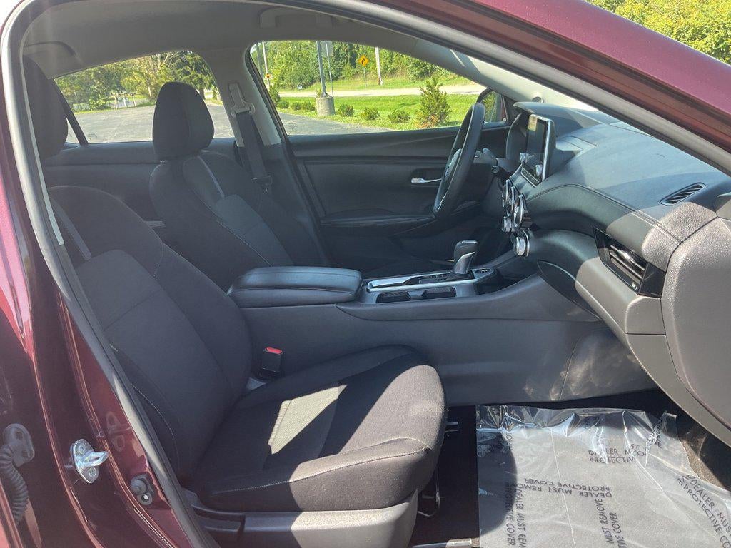 2024 Nissan Sentra SV CVT