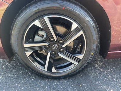 2024 Nissan Sentra SV CVT