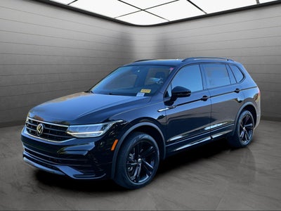 2023 Volkswagen Tiguan SE R-Line Black