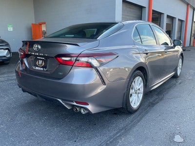 2024 Toyota Camry SE Auto (Natl)
