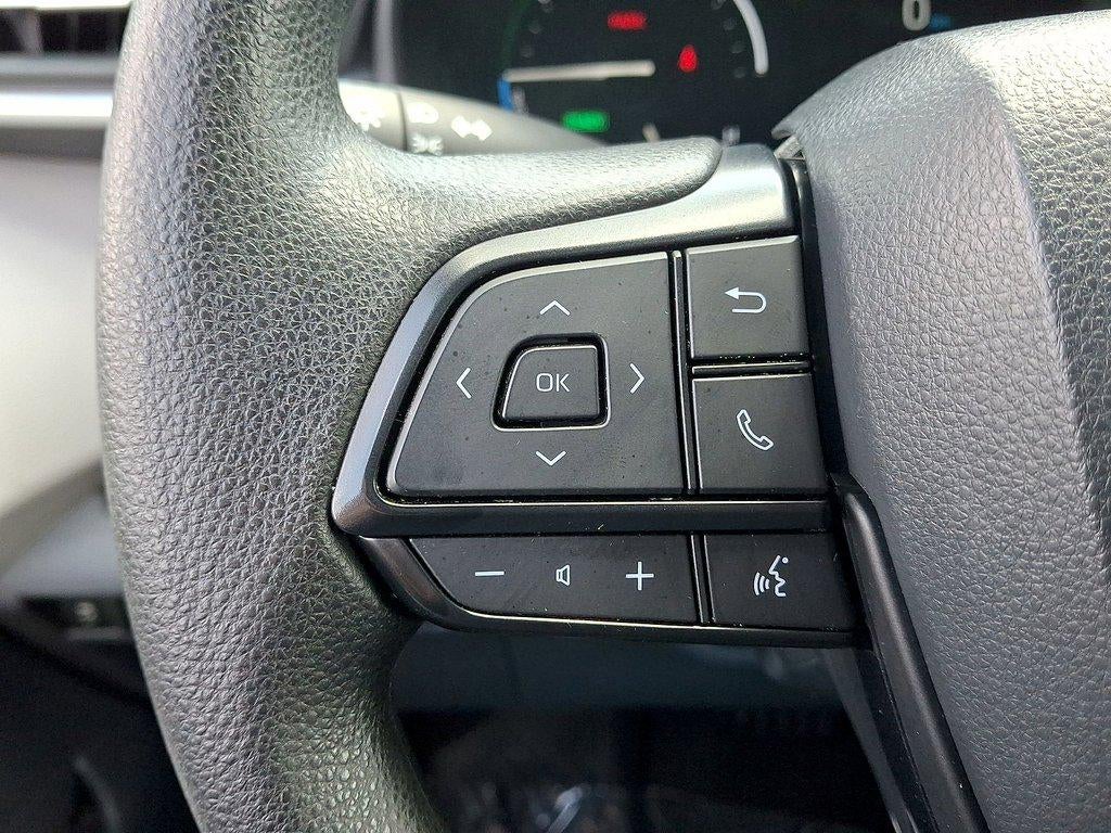 2023 Toyota Sienna LE FWD 8-Passenger (Natl)