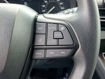 2023 Toyota Sienna LE FWD 8-Passenger (Natl)