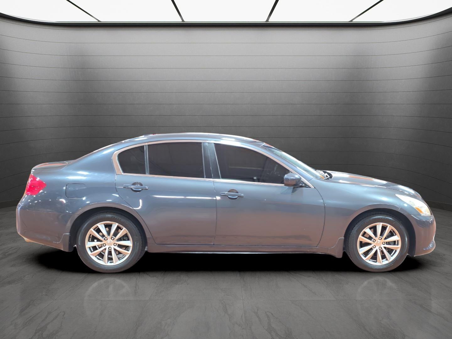 2012 INFINITI G37 Sedan x