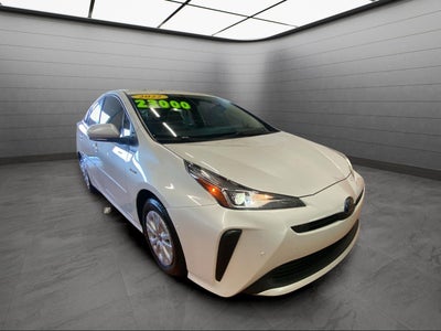 2022 Toyota Prius LE