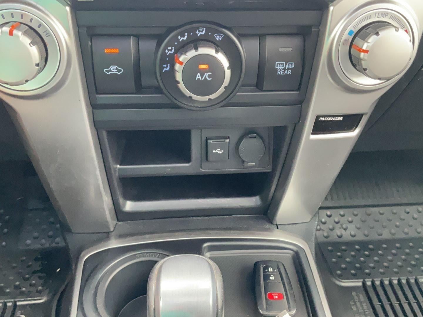 2022 Toyota 4Runner SR5 Premium 2WD (Natl)