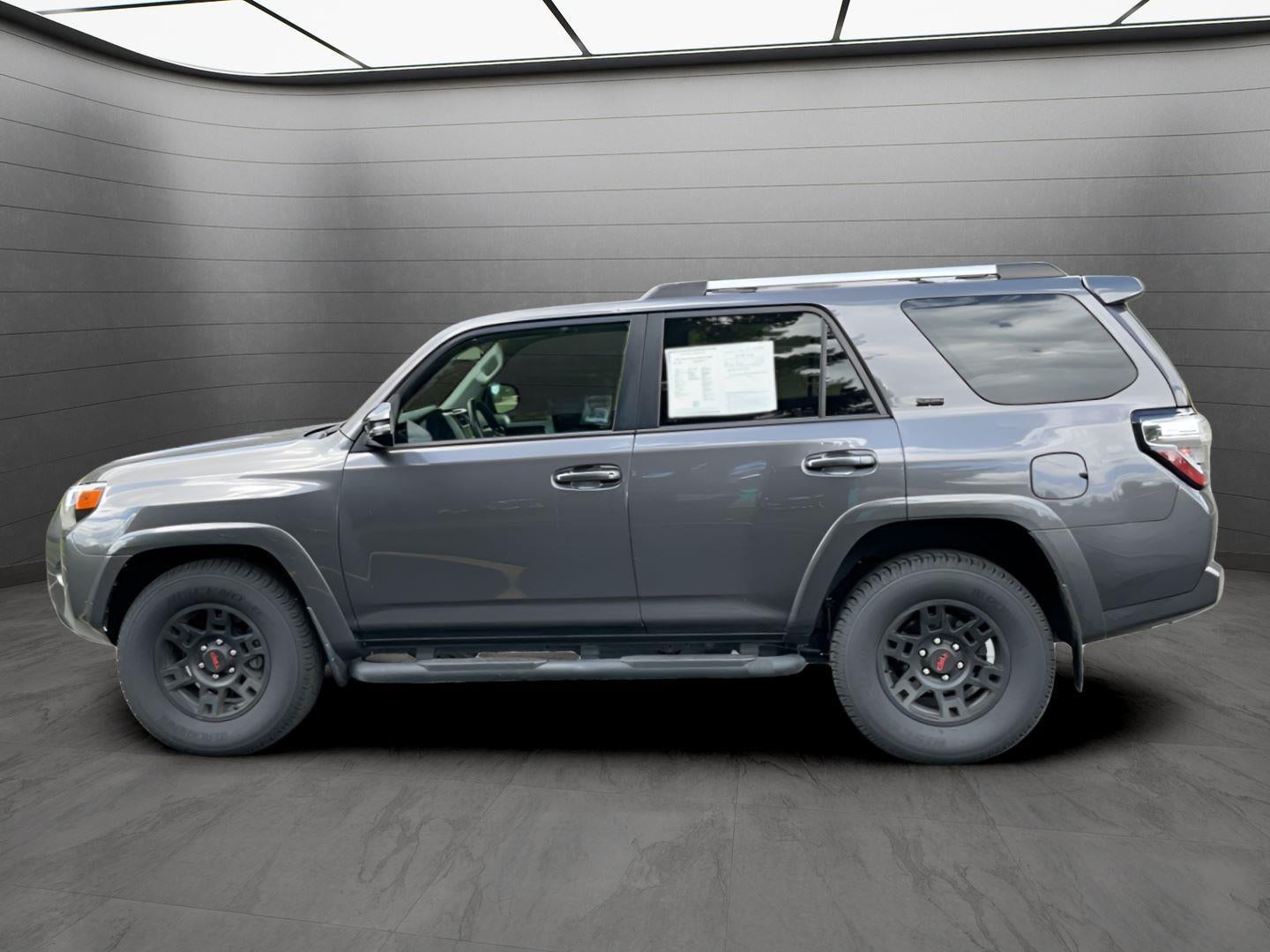 2022 Toyota 4Runner SR5 Premium 2WD (Natl)