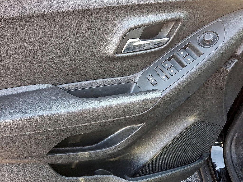 2020 Chevrolet Trax FWD 4dr LS