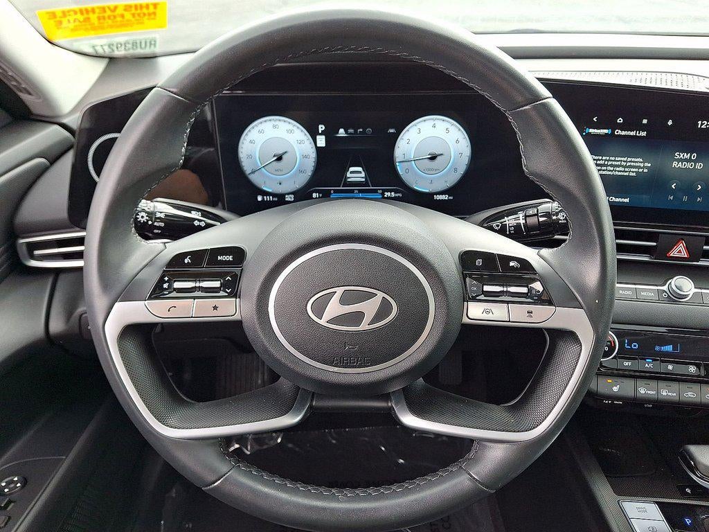 2024 Hyundai Elantra Limited IVT