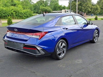 2024 Hyundai Elantra Limited IVT