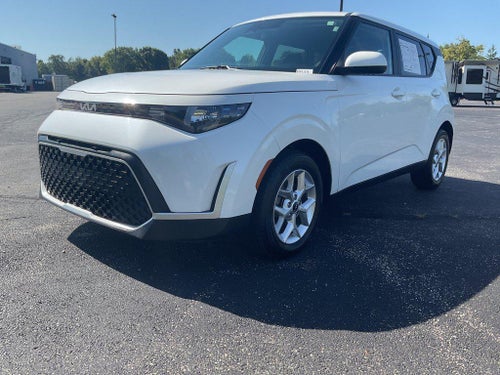 2024 Kia Soul LX IVT